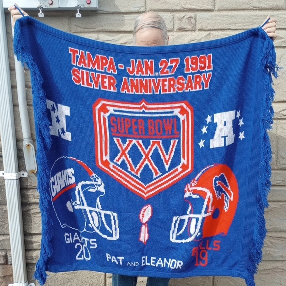 3 Strikes Super Bowl XXV Stadium Blanket. Giants & Bills. Silver Anniversary